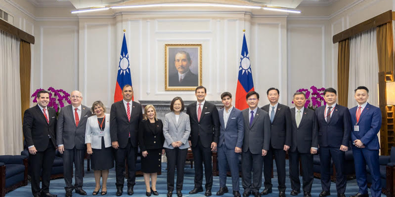 Relaciones bilaterales, intercambio y cooperación, en la agenda de legisladores paraguayos durante su visita a Taiwán