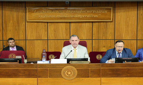Comisión prosigue audiencias con postulantes a contralor y subcontralor
