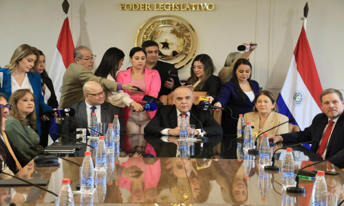 Presidente del Congreso recibió proyecto de PGN 2027