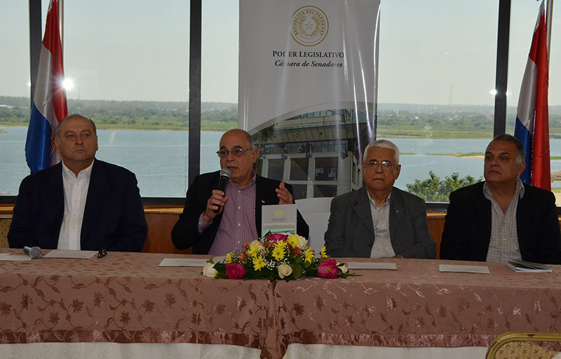 López Perito en presentación de libro 1