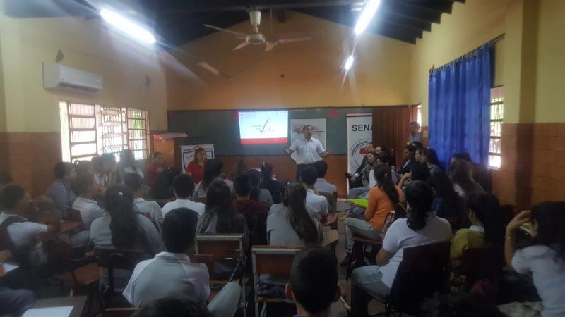 Charla a alumnos 2