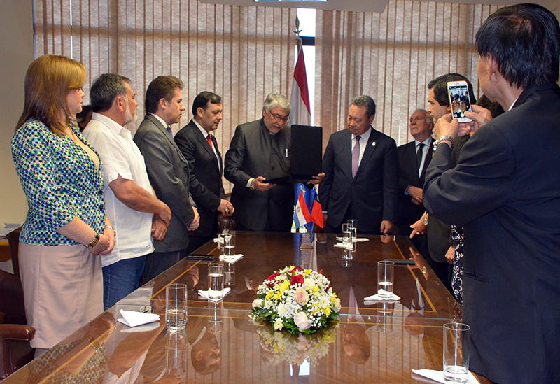 Homenaje al embajador de China 2