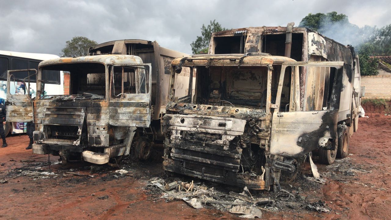 camiones quemados