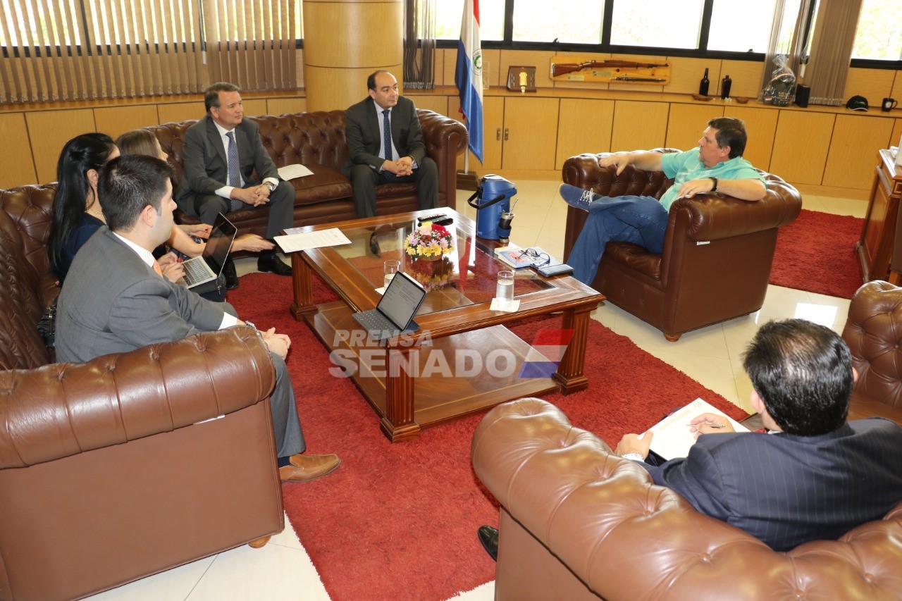 Blas Llano con canciller