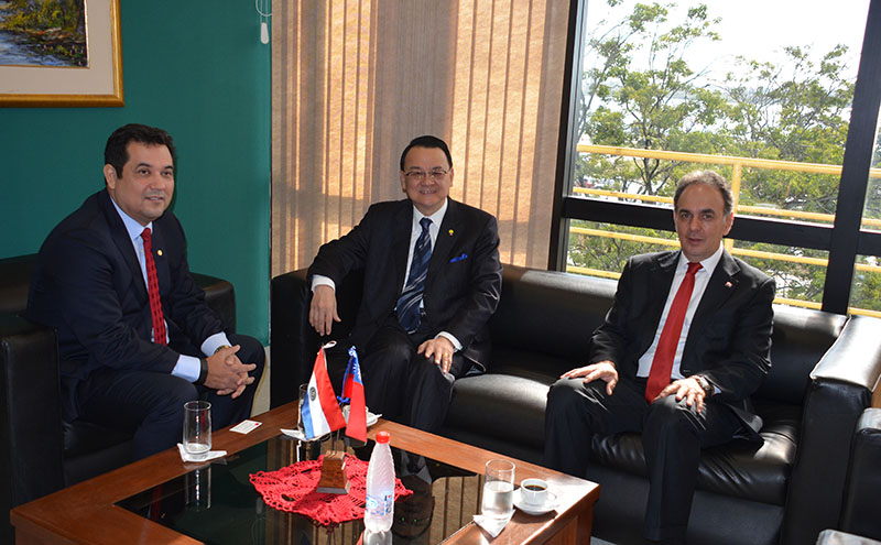 Embajador de Taiwán con los vicepresidente 1