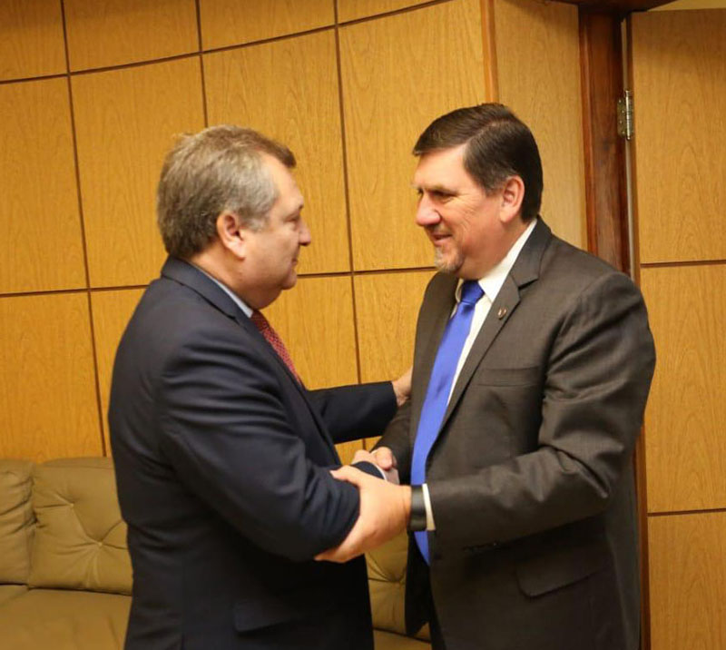 Presidente Llano recibió a Ministro de la Corte