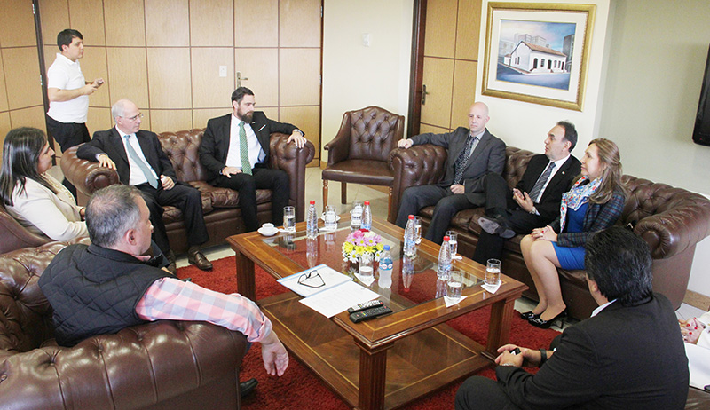 Senadores con embajador de Israel 2