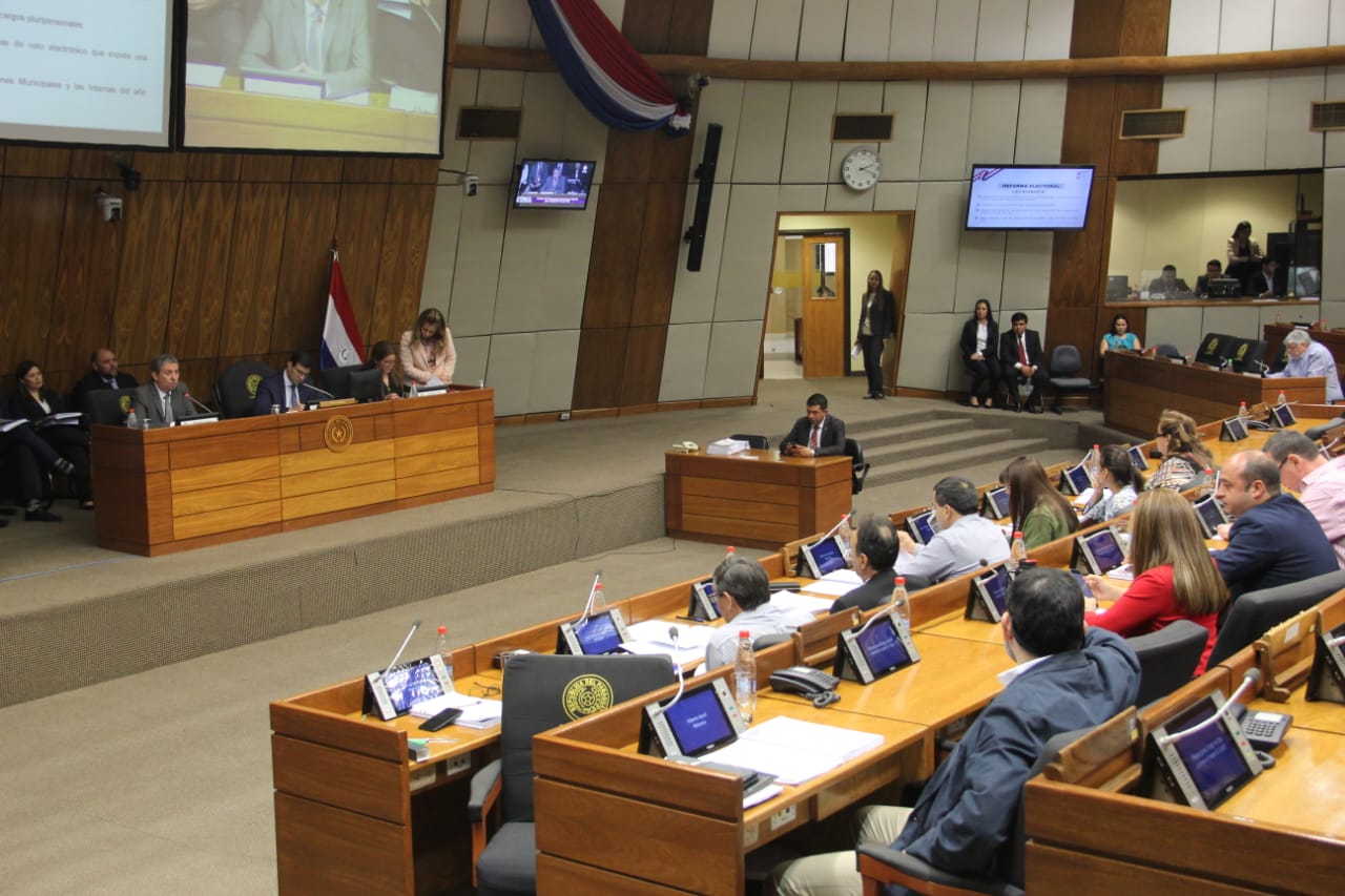 TRIBUNAL 2