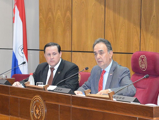 monges en constitucionales 2
