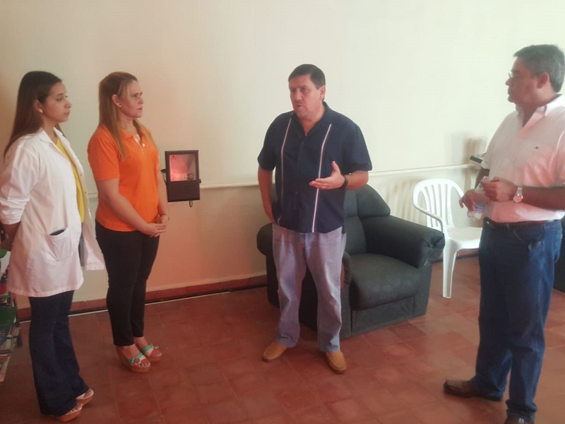 visita a centro de atención blas llano