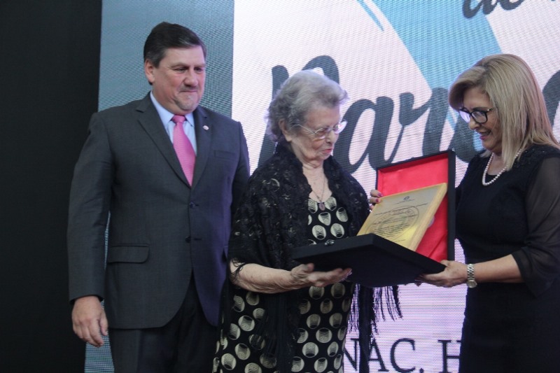 Homenaje a la mujer 2
