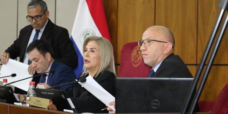 Sancionan proyecto que modifica Ley que declara emergencia nacional por feminicidios