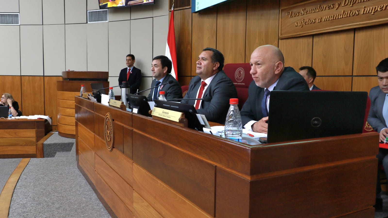 03320352-18c0-435d-8dca-90da8a1107ea.jpg