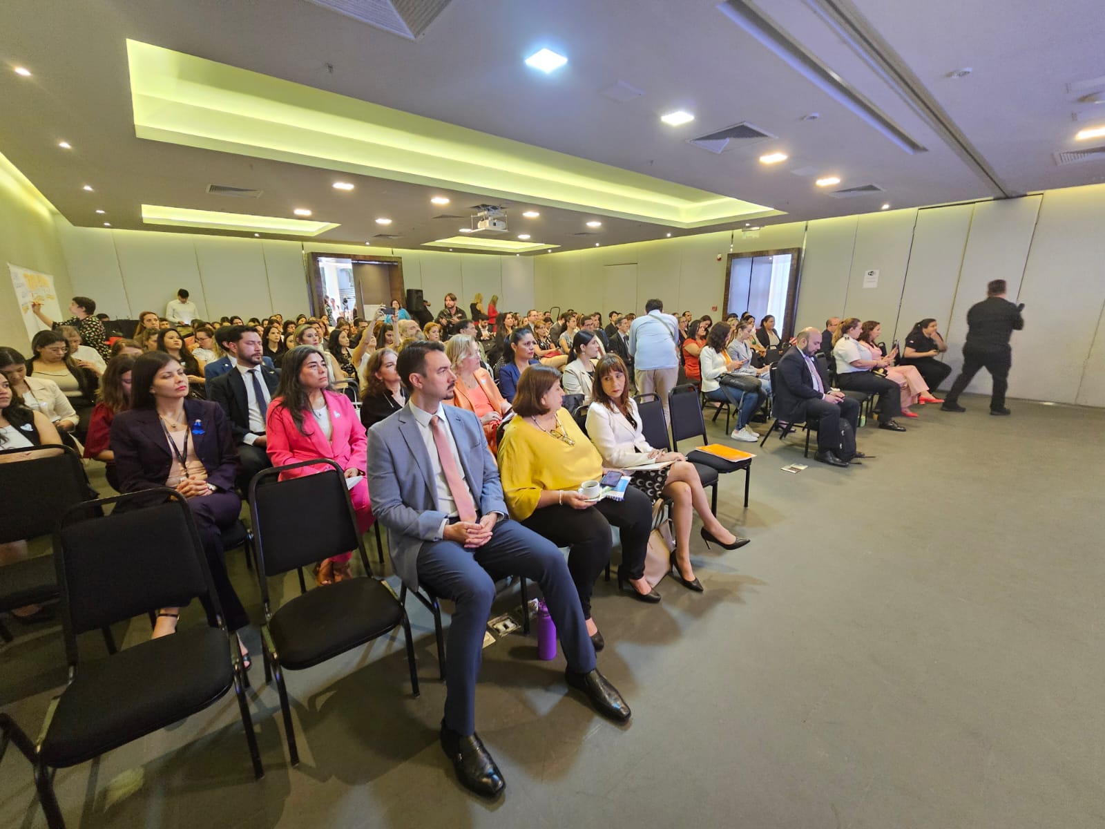 086185e1-f333-4bf2-8fb5-bbff07ebeec0.jpg