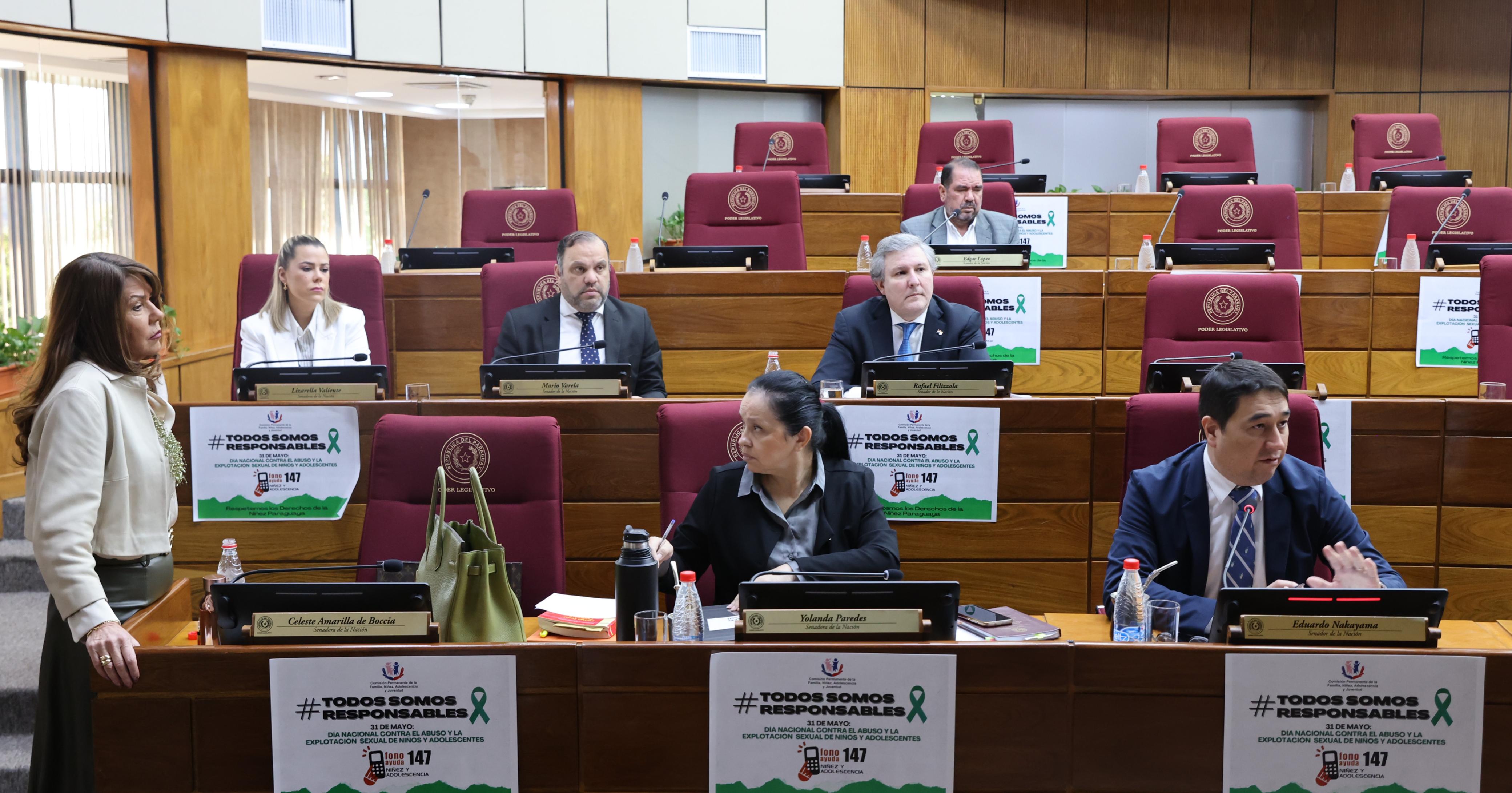 7fcafc0d-7d48-453e-a215-3c51447d93aa.jpg
