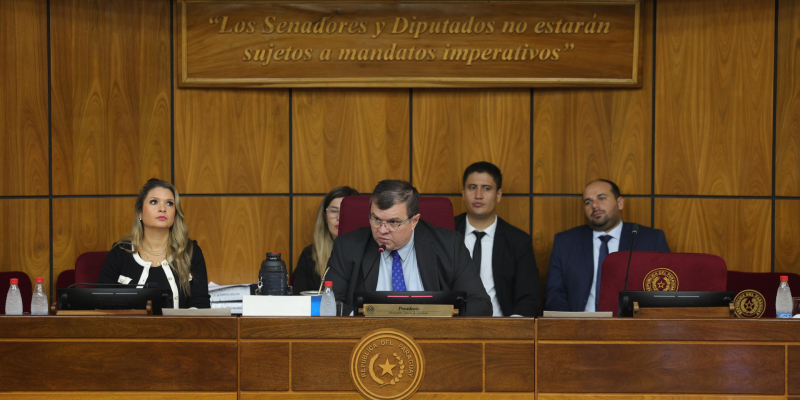 Comisión de Investigación recibe documentación y define nuevas convocatorias