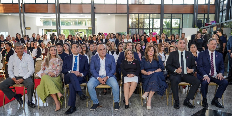 Emotivo homenaje por el Día de la Madre
