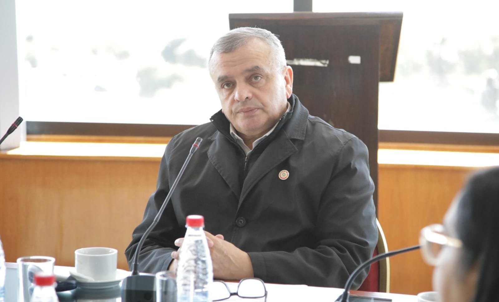 HNHVhI_WQAAzbv-.jpg