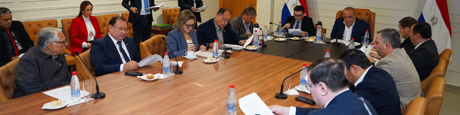 Reunión de mesa directiva y líderes de bancadas