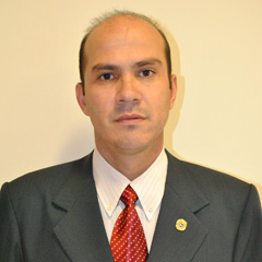 LIC RICHARD VEGA 2
